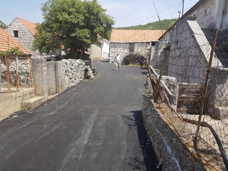 20170620 NastavakAsfaltiranjaUredenjaUlica 01